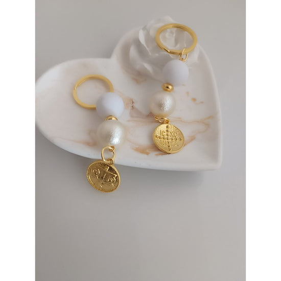 Μαρτυρικό μπρελόκ ΑγιοΚωνσταντινάτο σε χρυσό - εκρού και λευκό