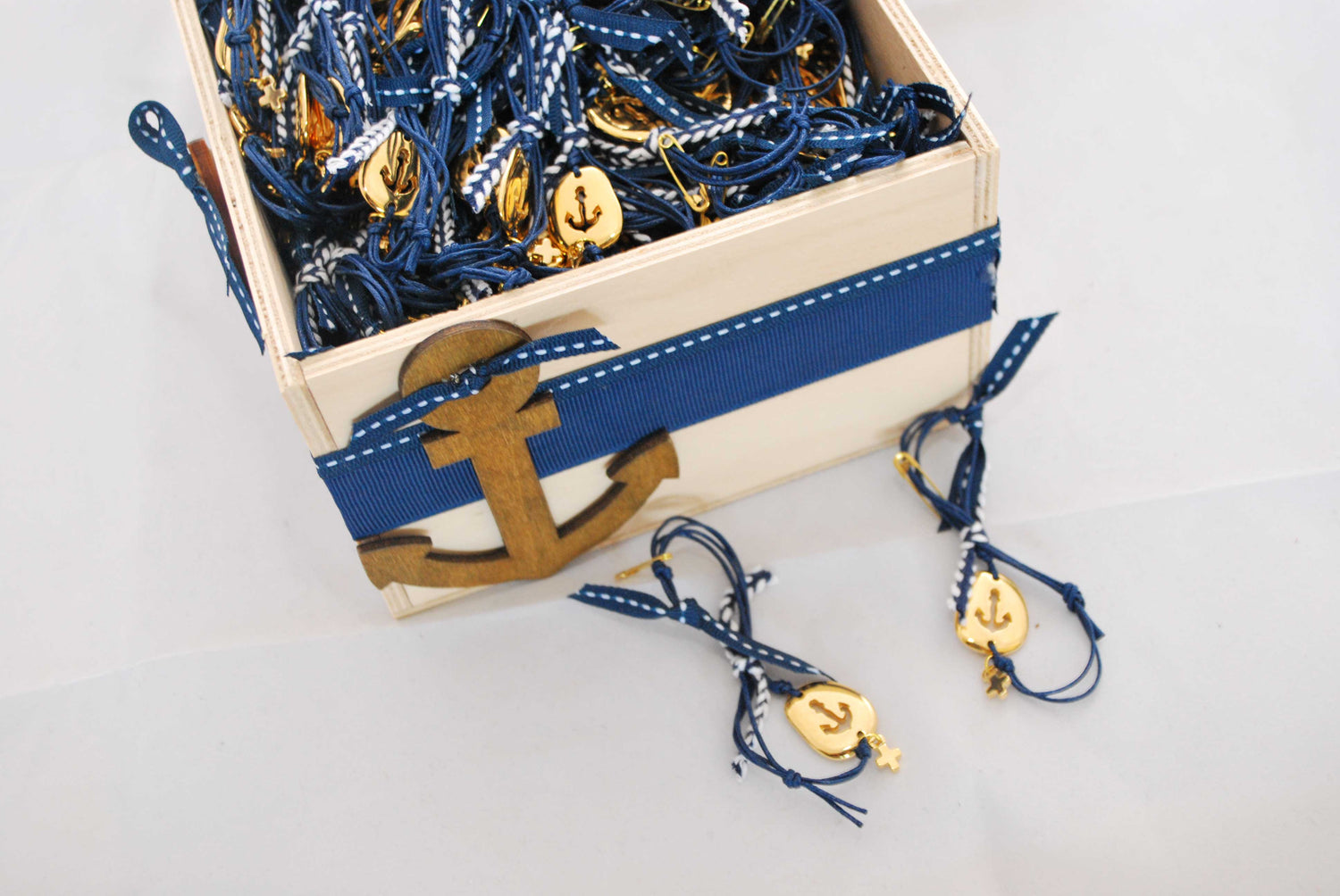 Μαρτυρικό άγκυρα - θαλασσινό θέμα σε μπλέ σκούρες αποχρώσεις