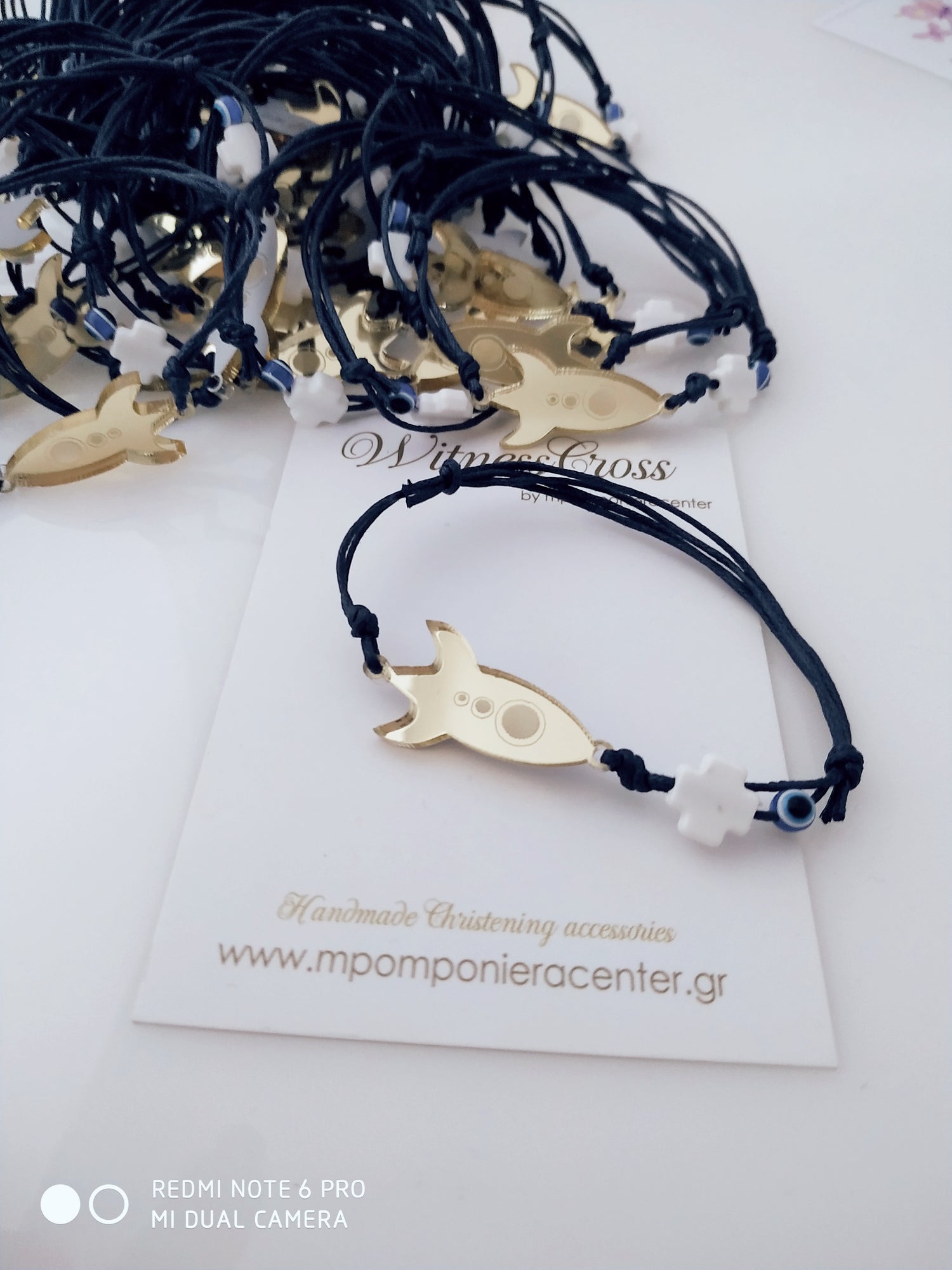 Μαρτυρικό πυραυλος με θεματικό διάστημα σε πλέξι γκλάς