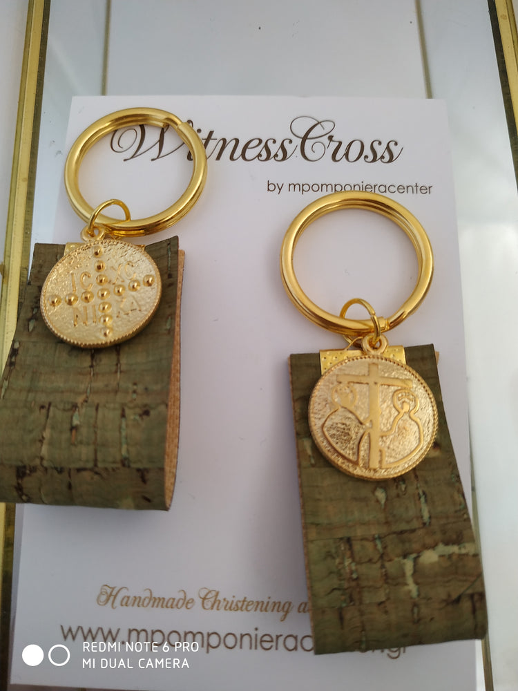 Μαρτυρικό μπρελόκ boho style Κωνσταντινάτο με οικολογικό ύφασμα φελλού, ιδιαίτερο σε λαδί απόχρωση