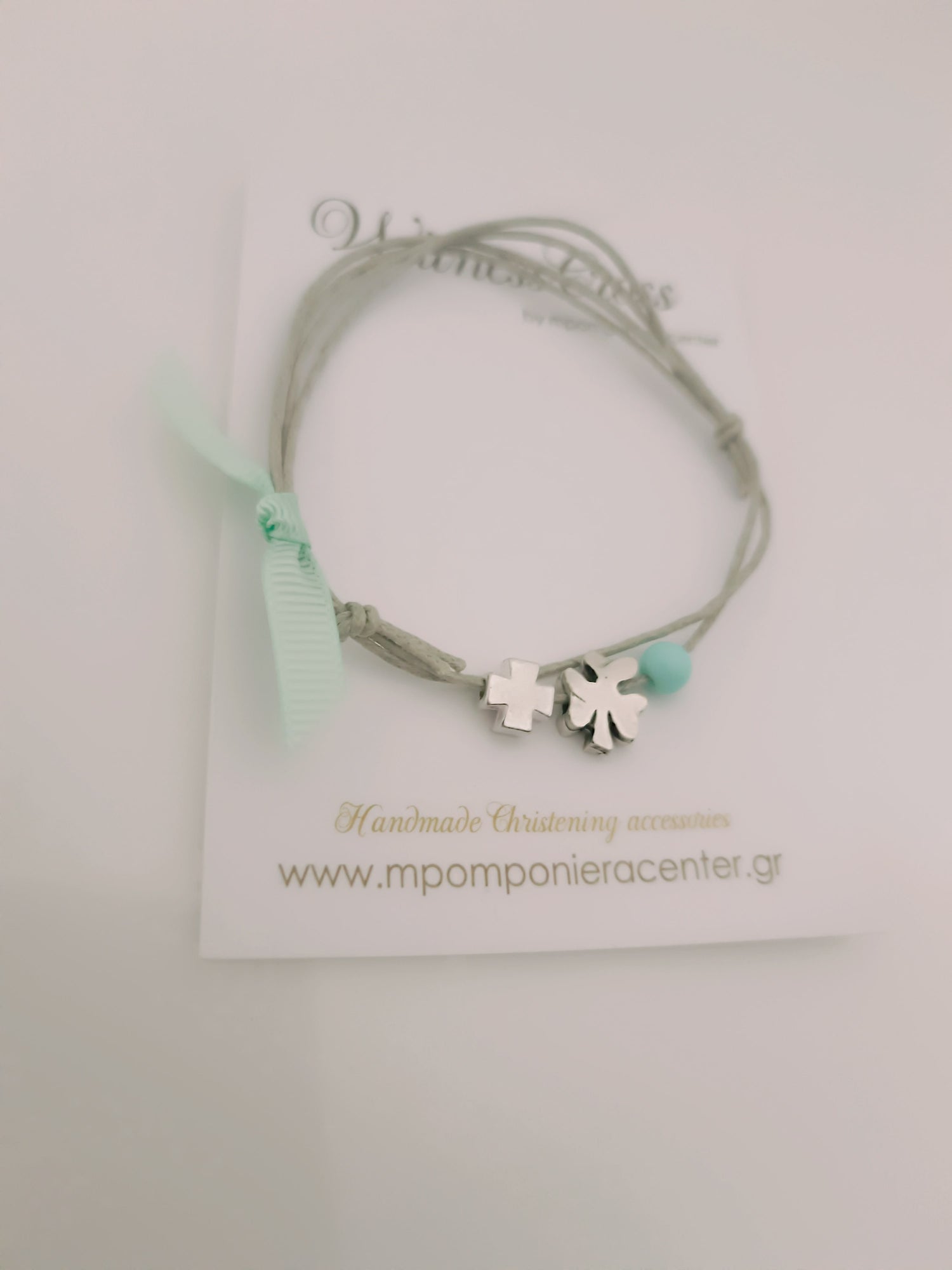 Μαρτυρικό βραχιόλι με τριφύλλι & μεταλλικό σταυρό σε αποχρώσεις του γκρί - βεραμάν