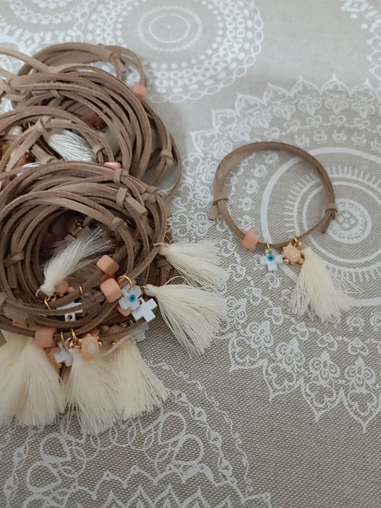 Μαρτυρικό βραχιόλι χελωνίτσα σε αποχρώσεις σομών και μπέζ κορδόνι σουέτ