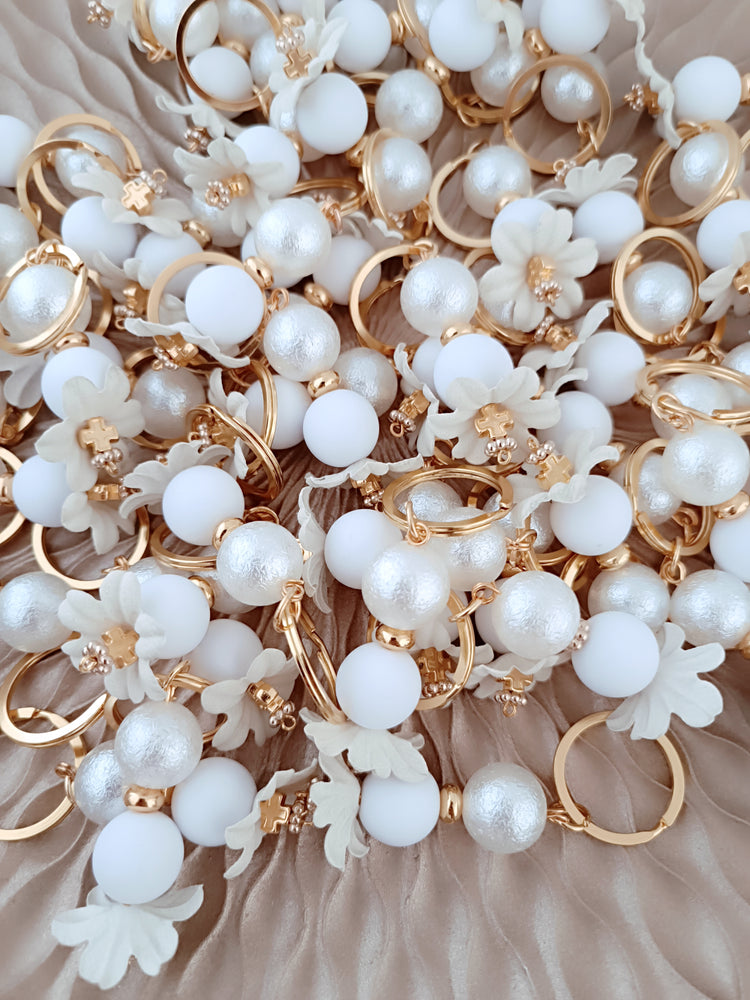 Μαρτυρικό πέταλο λουλουδιού μπρελόκ με ιδιαίτερα στοιχεία και χάντρες