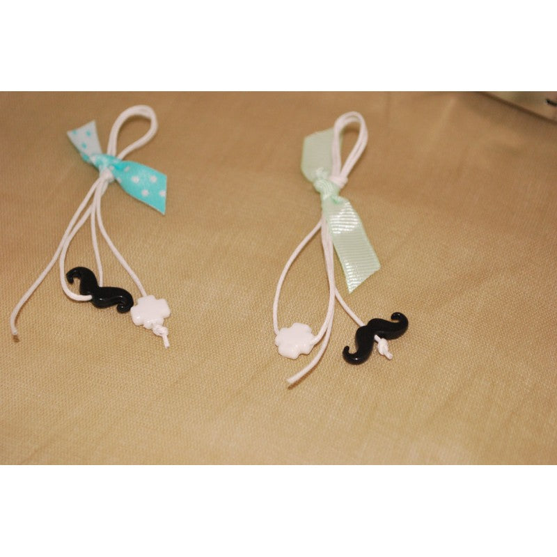 Μαρτυρικό μουστάκι με παραμάνα για το πέτο