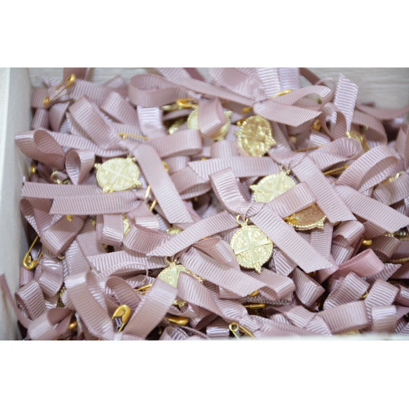 Μαρτυρικό κρεμαστό σταυρό ΑγιοΚωνστάντινο με κορδέλα και παραμανίτσα μικρή