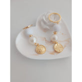 Μαρτυρικό μπρελόκ ΑγιοΚωνσταντινάτο σε χρυσό - εκρού και λευκό