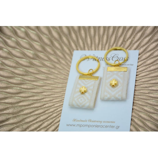 Μαρτυρικό μπρελόκ boho style με ιδιαίτερο λευκό & εκρού σχέδιο Vintage - boho και σταυρό