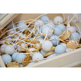 Μαρτυρικό μπρελόκ Κωνσταντινάτο με χαντρούλες σιέλ λευκό - διπλής όψης