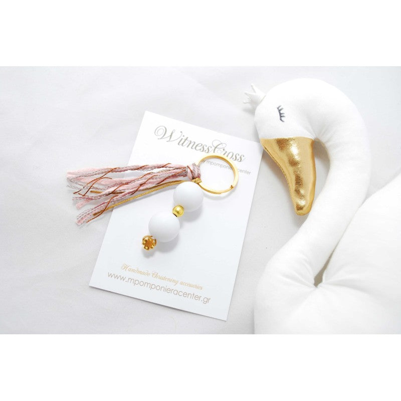 Μαρτυρικό μπρελόκ με λευκές χάντρες και σταυρό χρυσό περαστό , κορδέλες σάπιο μήλο