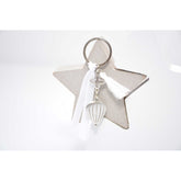 Μαρτυρικό μπρελόκ με αερόστατο και φουντίτσα λευκή