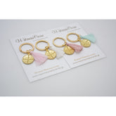 Μαρτυρικό μπρελόκ Κωνσταντινάτο διπλής όψης με φουντίτσα της επιλογής σας