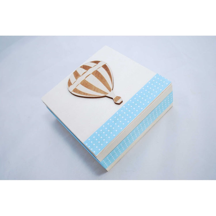 Μαρτυρικό αερόστατο παπιγιόν βραχιόλι ξύλινο με χάραξη & με χρυσό σταυρό