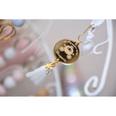 Μαρτυρικό πέτου με θεματικό άμαξα και το όνομα της μικρής , ημερομηνία μυστηρίου (με παραμάνα)