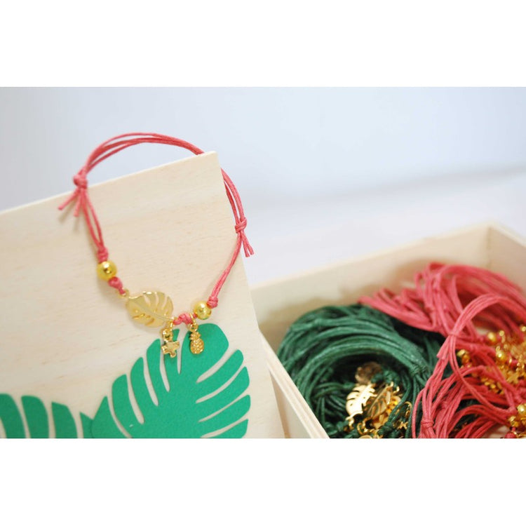 Μαρτυρικό βραχιόλι φύλλο μονστέρα,  ανανάς-εξωτικό ιδανικό για θέμα σαφάρι με ιδιαίτερο σταυρό