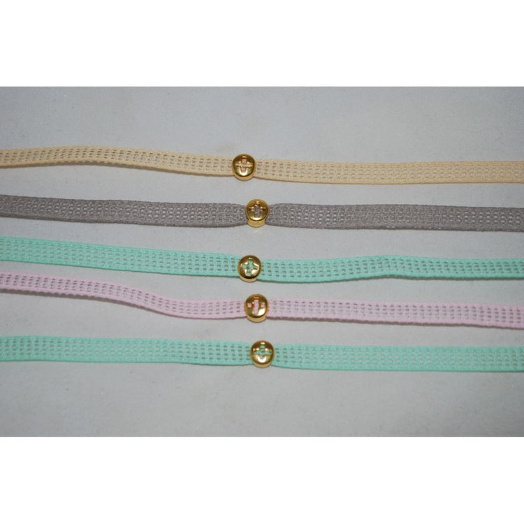 Μαρτυρικό βραχιόλι σε βεραμάν, γκρι, ροζ ή μπεζ με ιδιαίτερο περαστό σταυρό σε χρυσό